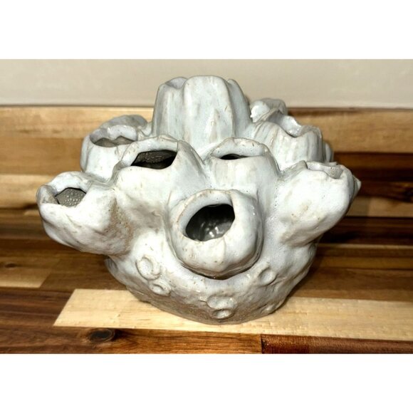 White Ceramic Vase With 17 Openings Centerpiece Decor - Picture 8 of 9